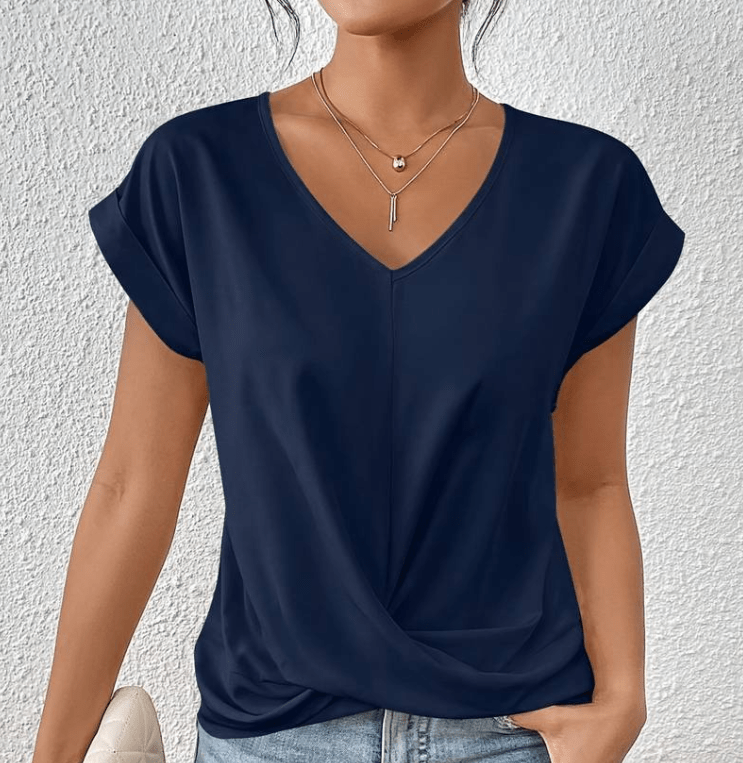 Lissy | Tummy tucking V-neck top