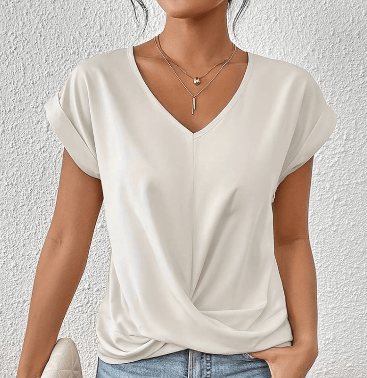Lissy | Tummy tucking V-neck top